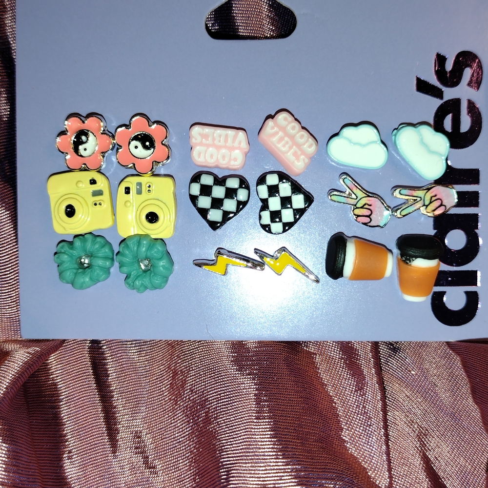 Claire's Fun Earring Set